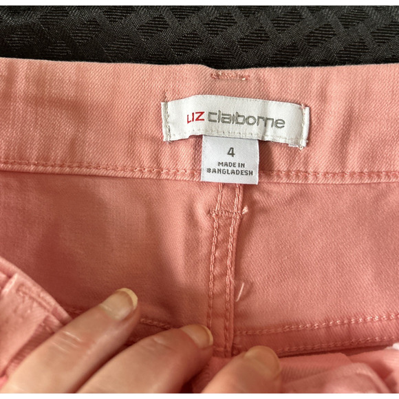 Liz Claiborne Womens Denim Skirt SZ 4 Pink Comfort Stretch Knee Length - Picture 2 of 8